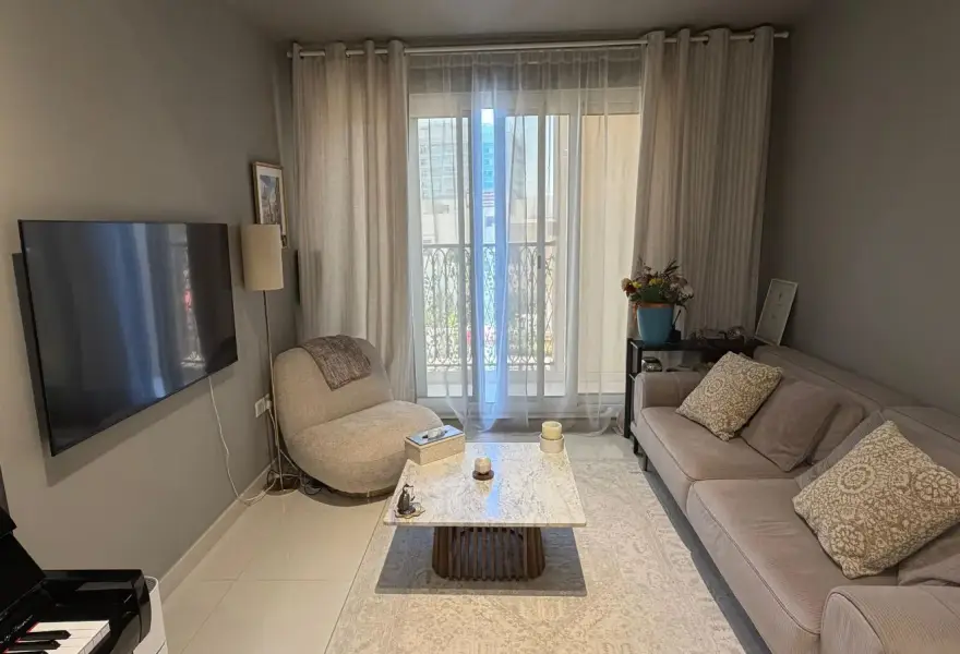 Ready One-Bedroom Apartment in Canal Residence — Dubai Sports City, photo 1